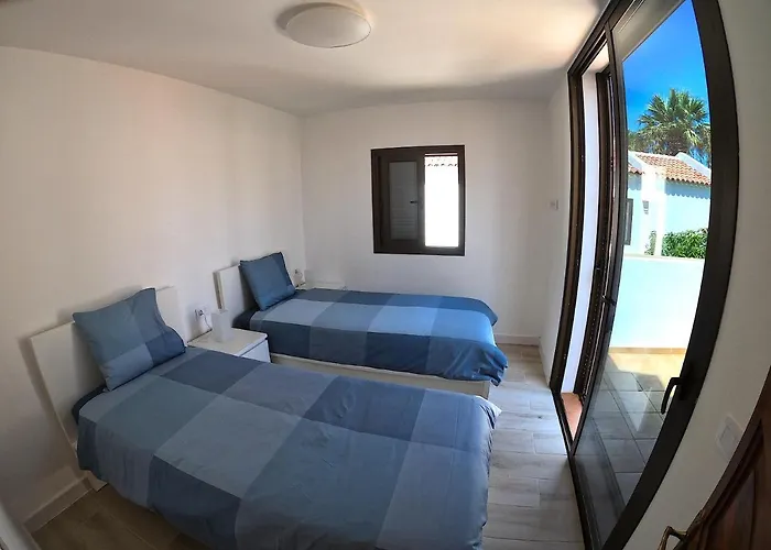 דירה Parque Santiago I - 2 Bedroom - 1 Bathroom - Open Plan Living - Kitchen Area - Extra Large Balcony - First Floor *