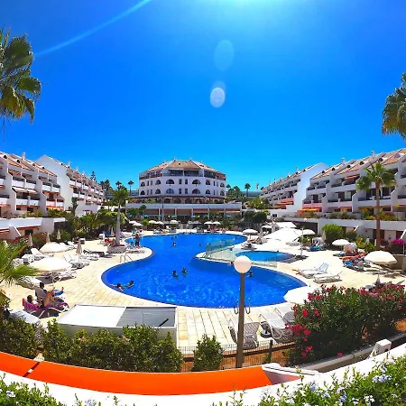 Parque Santiago I - 2 Bedroom - 1 Bathroom - Open Plan Living - Kitchen Area - Extra Large Balcony - First Floor *