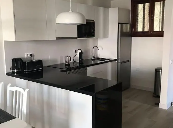 Parque Santiago I - 2 Bedroom - 1 Bathroom - Open Plan Living - Kitchen Area - Extra Large Balcony - First Floor *