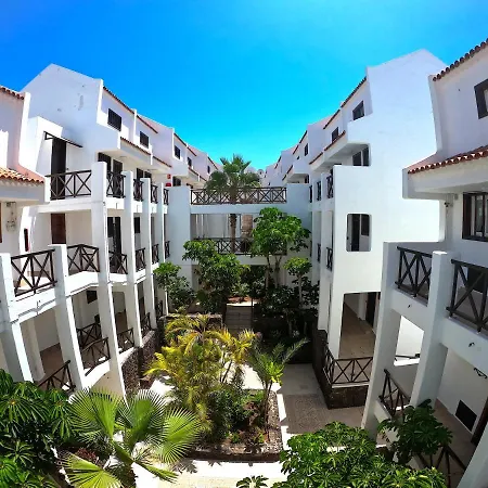 Apartmán Parque Santiago I - 2 Bedroom - 1 Bathroom - Open Plan Living - Kitchen Area - Extra Large Balcony - First Floor